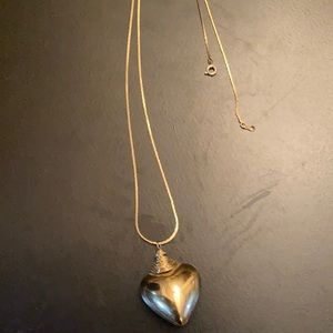 Nice 30 inch Gold Tone Necklace with Heart Pendent.